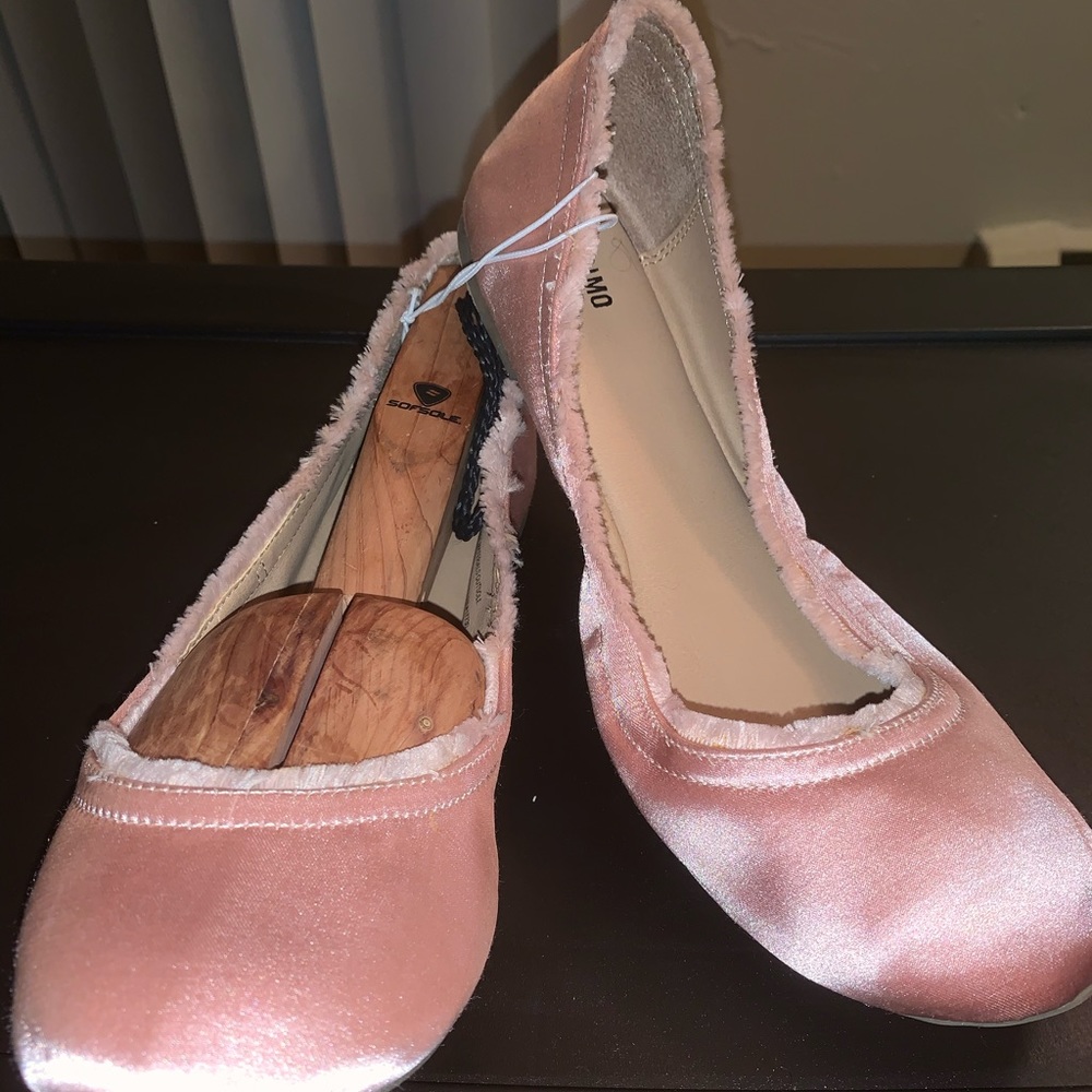 Cute Pink Flats!